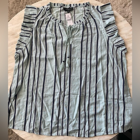 Striped sleeveless top - Picture 2 of 4